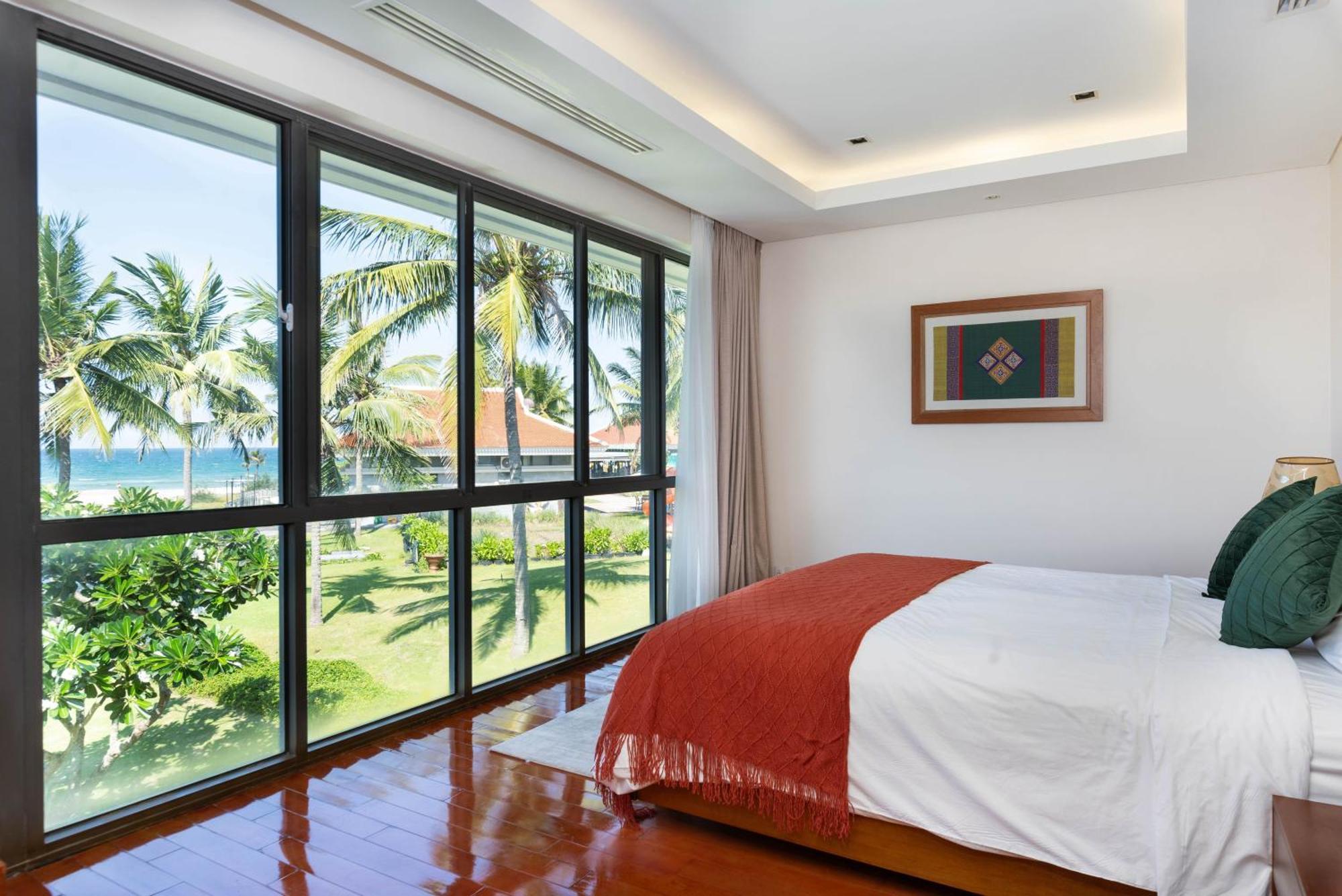 Ocean Luxury Villas Danang Exterior photo