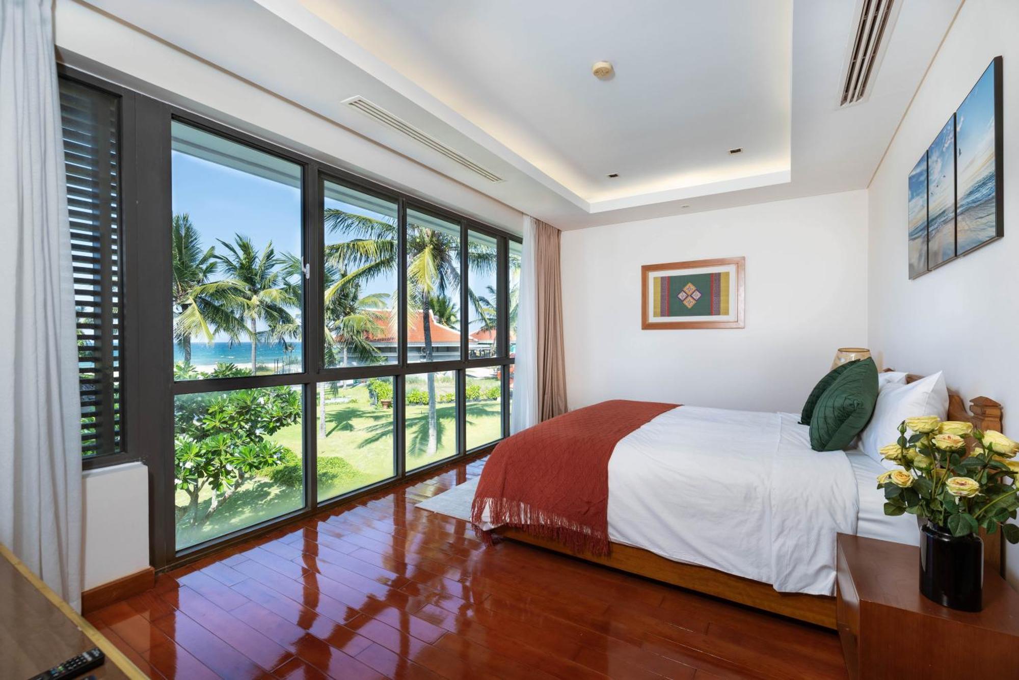 Ocean Luxury Villas Danang Exterior photo