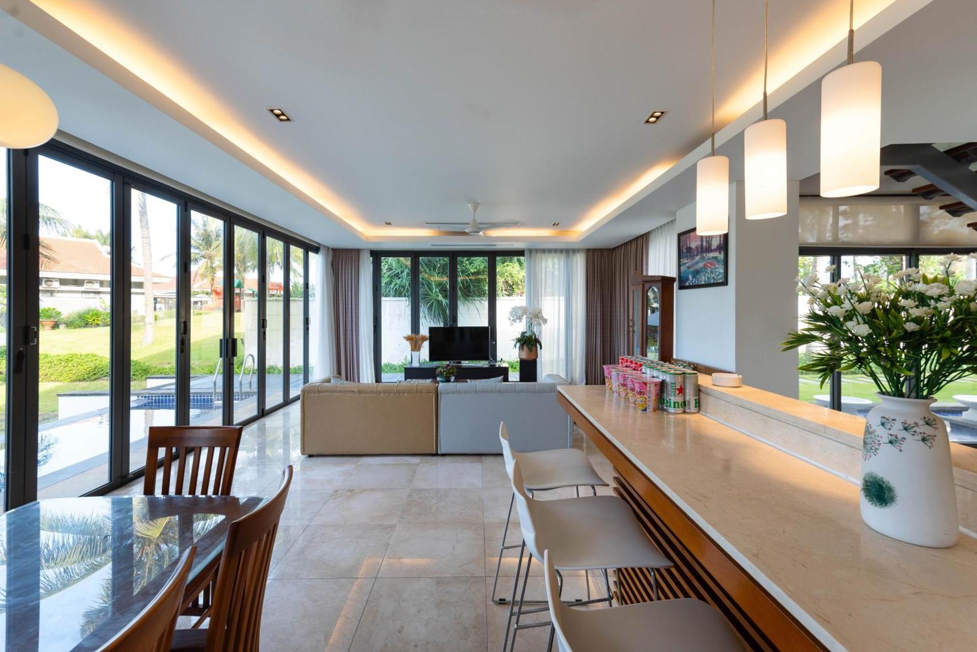 Ocean Luxury Villas Danang Exterior photo