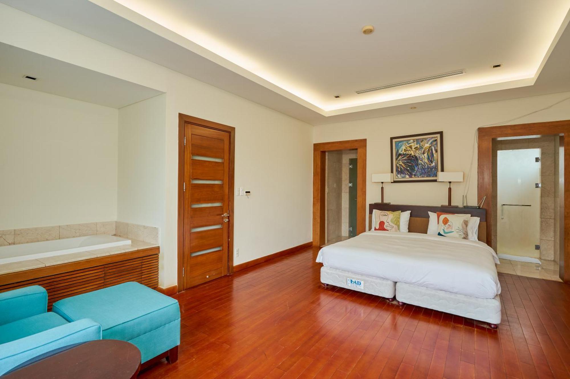 Ocean Luxury Villas Danang Exterior photo
