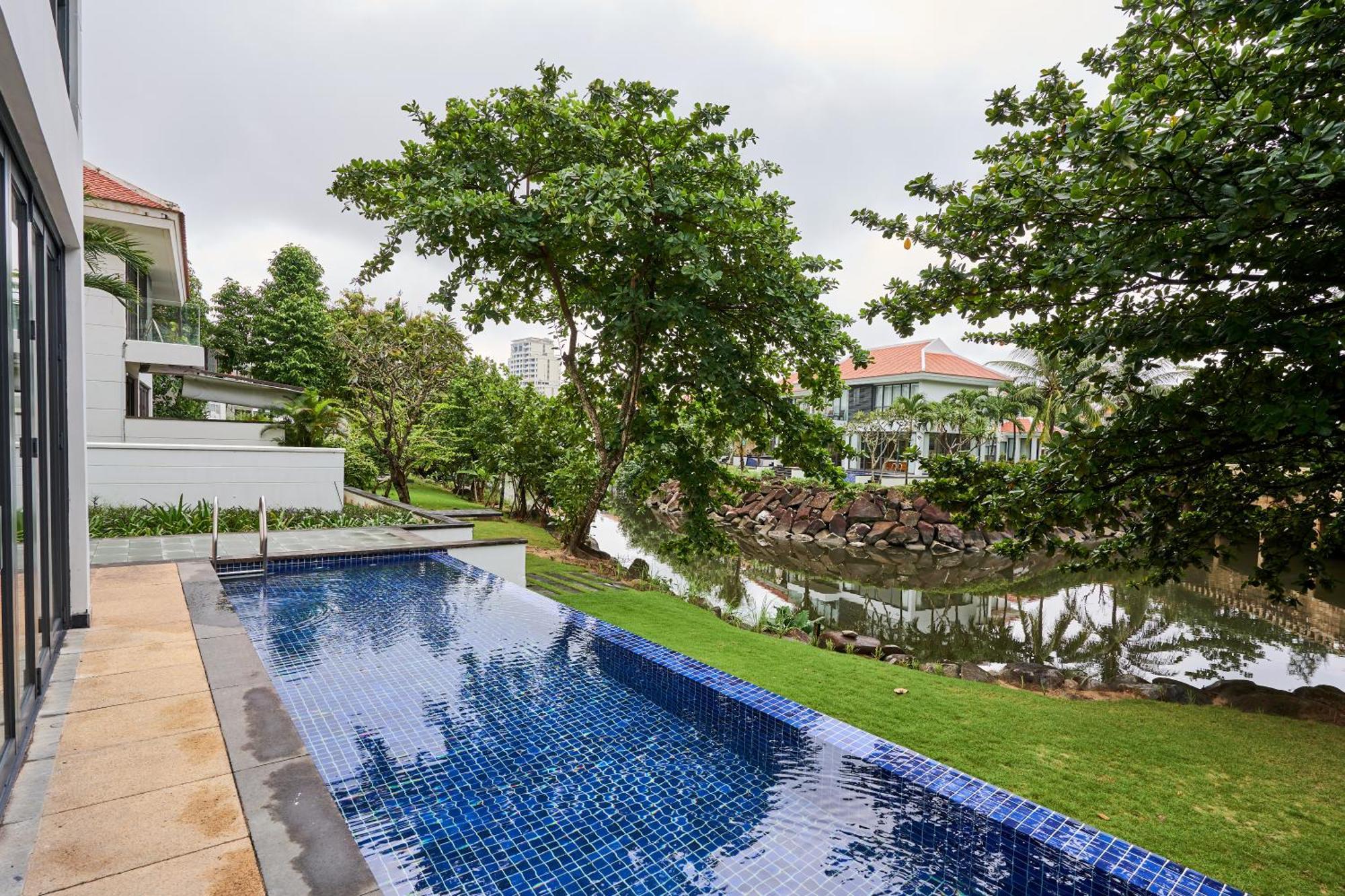 Ocean Luxury Villas Danang Exterior photo