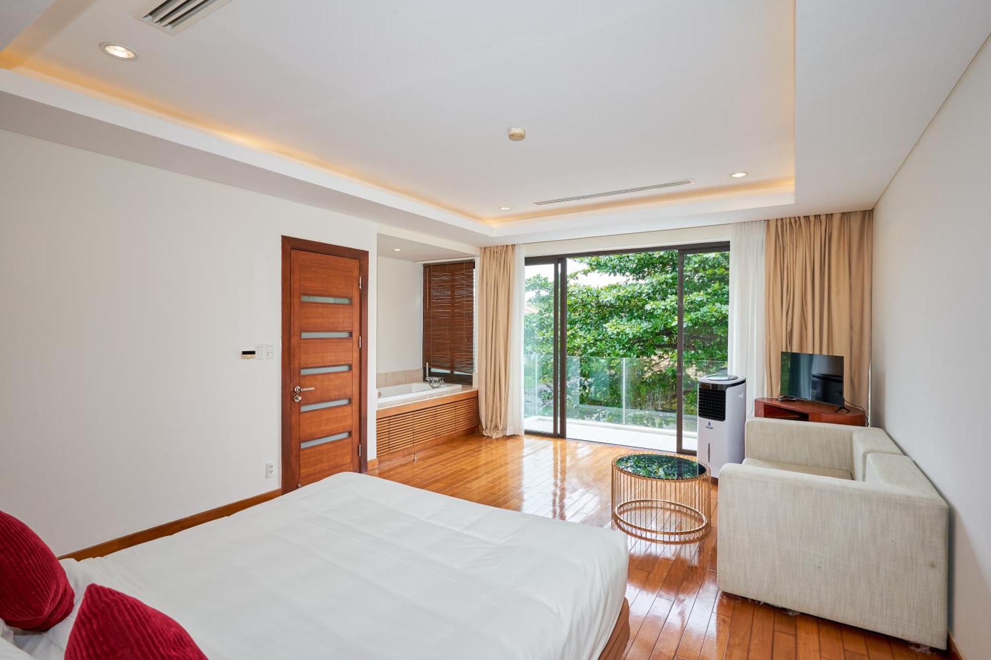 Ocean Luxury Villas Danang Exterior photo
